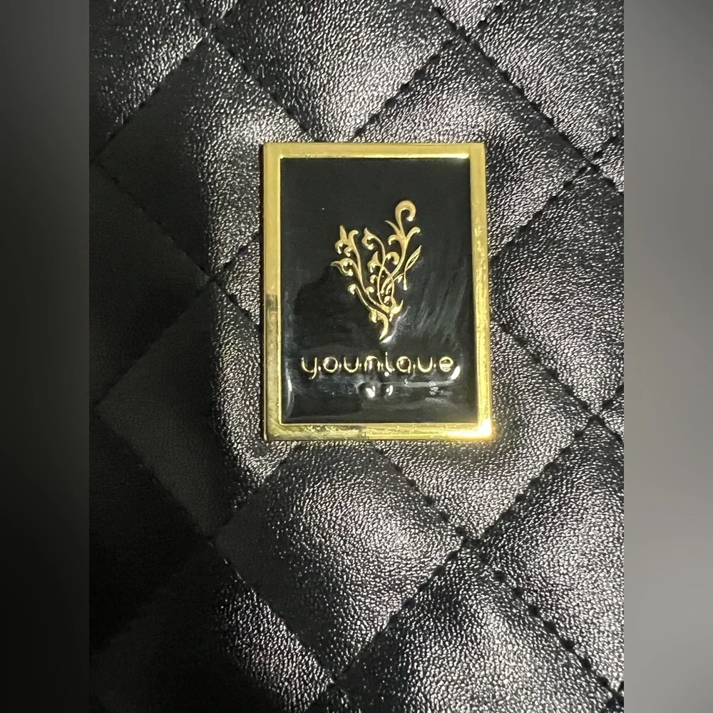 Younique quilted thick
